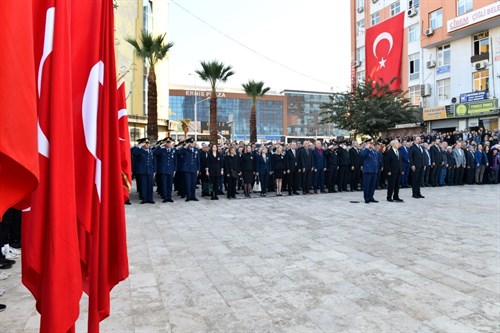 Cumhuriyetimizin Kurucusu Gazi Mustafa Kemal Atatürk Çiğli’de Saygı ile Anıldı