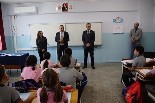 Kaymakam Adnan Çakıroğlu, Turan Çakın İlkokulu’nu ve Cahide Ahmet Dalyanoğlu Ortaokulu’nu Ziyaret Etti