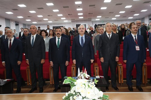 Kaymakam Adnan Çakıroğlu, İKÇÜ Tarafından Düzenlenen "Bağımlılıkla Mücadelede Hep Birlikte" Paneline Katıldı
