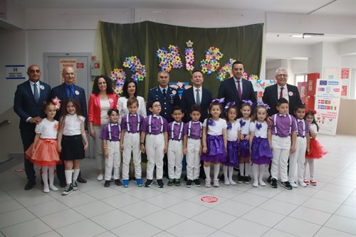 Çiğli’de 23 Nisan Ulusal Egemenlik ve Çocuk Bayramı’nın 104. Yıl Dönümü Dolayısıyla Kutlama Programı Düzenlendi 